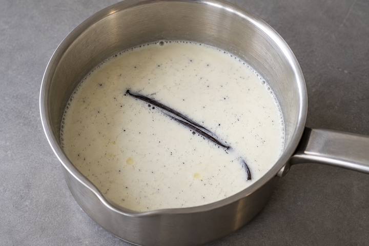 Raffreddare il latte alla temperatura corporea